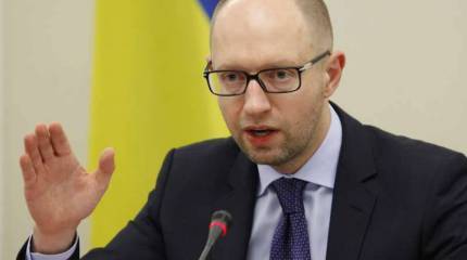 Яценюк: Украина не должна больше покупать нефть у «страны-агрессора»