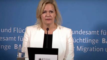 МВД Германии уволило главу спецслужбы якобы из-за связей с Россией