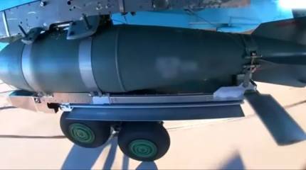 Применение авиационных бомб ФАБ-3000 с УМПК по позициям националистов приобретает массовый характер