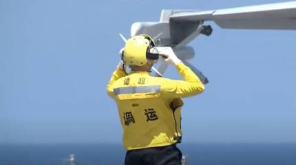 Китайская авианосная ударная группа впервые в истории приблизилась к контролируемому США острову Гуам