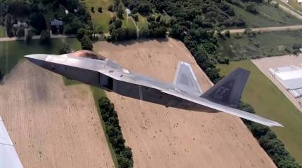 Истребители F-22 Raptor ВВС США улучшат свои боевые характеристики