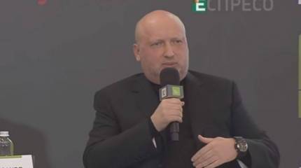 Турчинов снова обвинил Россию в подготовке к захвату Европы