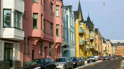 Укрепляя связи с Россией, финны не забывают и об обороне