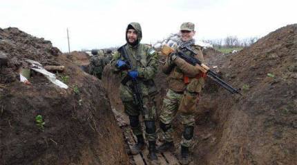 Европорядочность: Брюссель просит Киев соблюдать Минские договорённости и поставляет Украине оружие