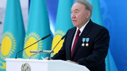 Назарбаев призвал казахстанский народ сплотиться вокруг президента Токаева