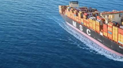 Йеменские повстанцы нанесли удары по двум коммерческим судам в Красном море