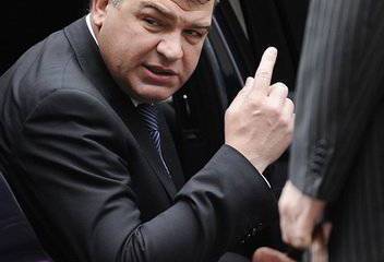 Новые крутые повороты в деле "Оборонсервиса": повестка для Анатолия Сердюкова