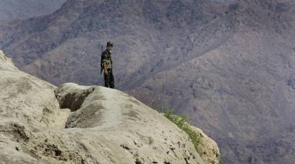 Власти Таджикистана сообщили о передислокации афганских террористов к границе республики