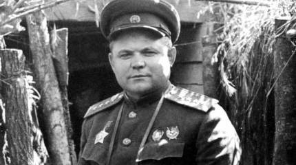 Война после смерти: почему на Украине сносят памятники Ватутину