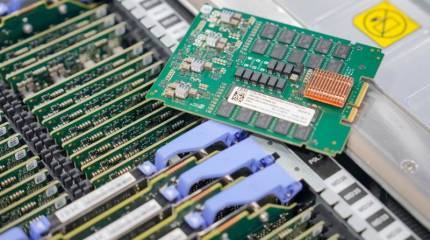 Байден подписал указ, ограничивающий американские инвестиции в технологическую отрасль Китая