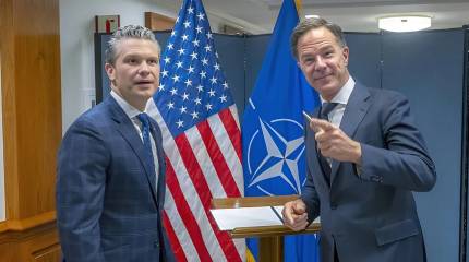 США сокращают поддержку НАТО из-за опасений военного столкновения с Россией