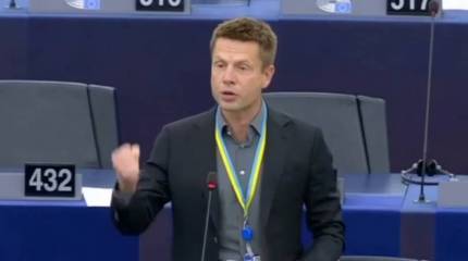 Украинский депутат в ПАСЕ: Нам нужны танки, ракеты и дроны, а не это ваше равенство
