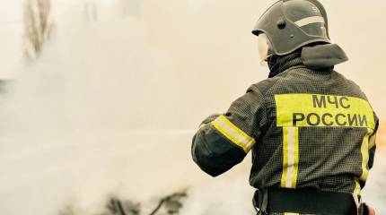 В Крымске Краснодарского края фрагменты сбитых дронов вызвали пожар на нефтебазе