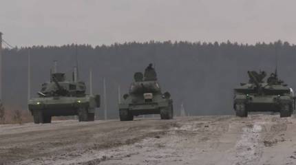 Показано видео с одновременным участием танков Т-34, Т-90М и Т-14 «Армата»