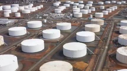Запасы сырой нефти и нефтепродуктов США снизились до минимума за два десятилетия