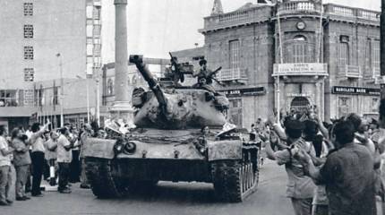 Шельф на троих