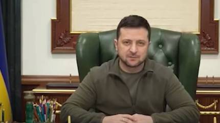 Зеленский заявил о готовности обсуждать с Россией статус Крыма и Донбасса