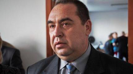 Плотницкий заявил о рассмотрении вопроса выдачи паспортов РФ для желающих жителей ЛНР и ДНР