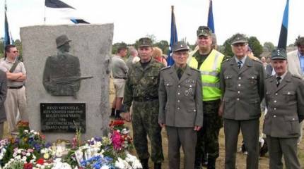 В ЕС фашизма нет, но в Эстонии восстанавливают памятники нацистам