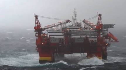 В ВМС Индонезии выразили недоумение в связи со словами сотрудников буровой платформы о «подплывшем объекте, похожем на танк»