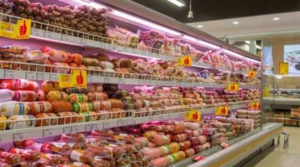 Леонид Ильич, колбасы нам теперь хватает...