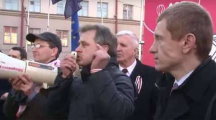 Белорусские грантососы-оппозиционеры резко захотели "кружевные трусики" и призвали "убраться российских фашистов"