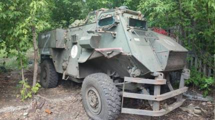 Бойцы НМ ДНР стали обладателями очередного трофея натовского образца - бронетранспортёра AT-105 Saxon