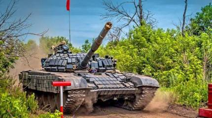 Впечатляющие кадры: танки ДНР показали свои способности