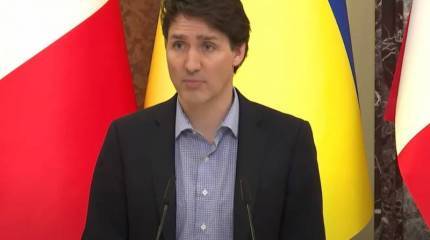 Украинские СМИ публикуют кадры визита в Киев премьер-министра Канады