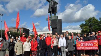 Поиск истины в дебатах коммуниста и либерала