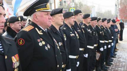 «Напряжение во время тренировок морпехов не меньше, чем у космонавтов»: советский фильм о морской пехоте