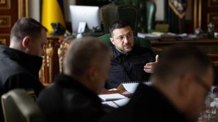 Politico: Зеленский больше не рассчитывает на помощь США в переговорном процессе с Россией