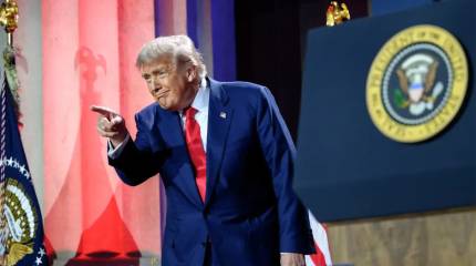 «На волоске»: Трамп высказался о тяжёлом положении Кубы