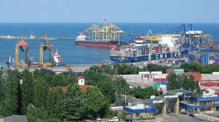 В результате атак ВС РФ резко сократился украинский экспорт из морских портов