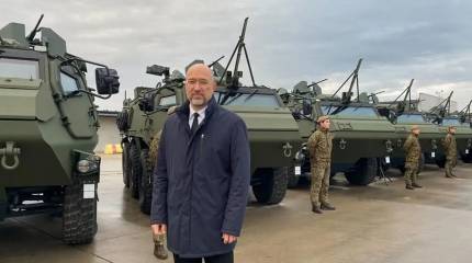 Латвия вооружила Украину финскими бронетранспортёрами Patria 6×6