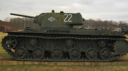 «Клим Ворошилов», выдержавший взрыв тонной бомбы