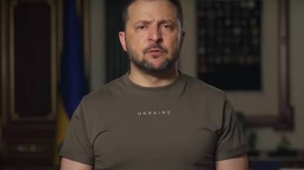 Очередной американский телеведущий обвинил Зеленского в попытке удержать власть путем подрыва дамбы Каховской ГЭС