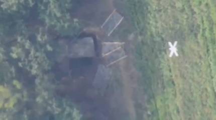 В кадр попало уничтожение «Ланцетом» очередной украинской САУ