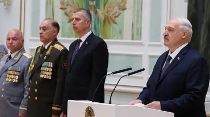 Лукашенко: Белоруссия не хочет воевать, но и голову перед врагом не склонит