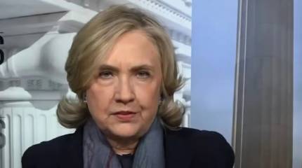 Названы даты показаний Клинтонов перед конгрессом по «индустрии утех» Эпштейна