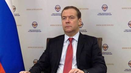 Медведев: Антироссийские санкции – это попытка раздуть пожар мировой революции в экономике