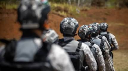 Индийский спецназ приступил к операции по освобождению захваченного у берегов Сомали сухогруза