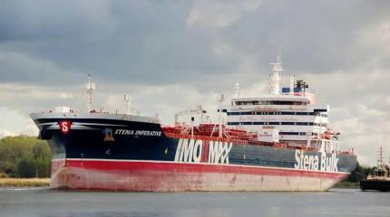 Британцы утверждают, что катера КСИР атаковали танкер США в Ормузском проливе