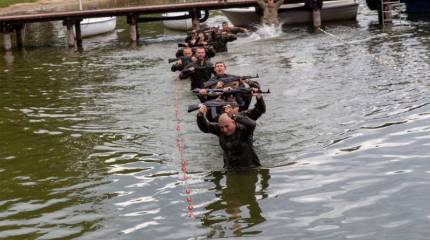 Тренировались с пластиковыми АКМ - о польско-американских маневрах "Выживание на воде"