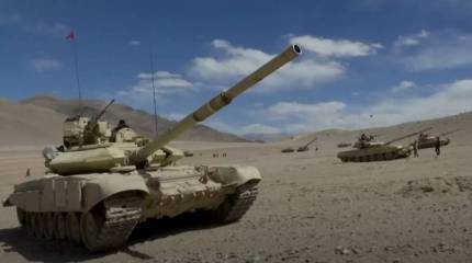 «Эта техника справится с суровой зимой»: индийская пресса о советских и российских танках и БМП