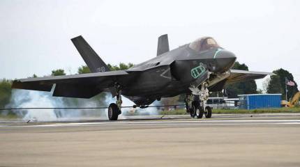 10 фотографий с сайта strategypage.com от 3 июля 2014 года