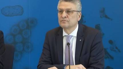 В Германии предрекают миру два года пандемии коронавируса