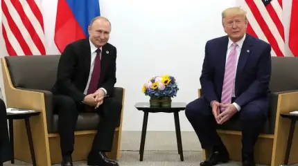 Biały Dom z zadowoleniem przyjmuje udział Zełenskiego w rozmowach na Alasce, ale Trump spotka się tylko z Putinem