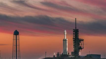 В США за минуту до старта отложен запуск на орбиту ракеты Falcon Heavy со спутником на борту