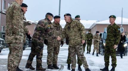Британия намерена усилить военное присутствие в странах Восточной Европы